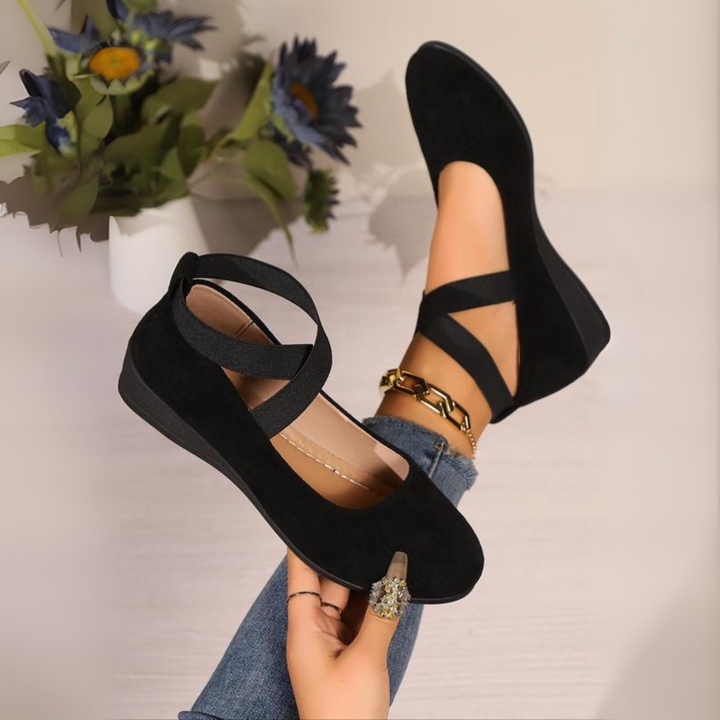 CALERINNE | Closed-Toe Heel Ballet Shoes