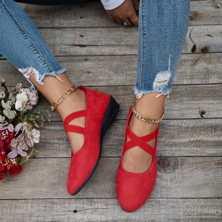 CALERINNE | Closed-Toe Heel Ballet Shoes