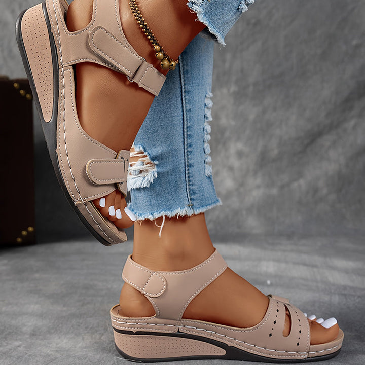 LOYA | Orthopedic Sandals