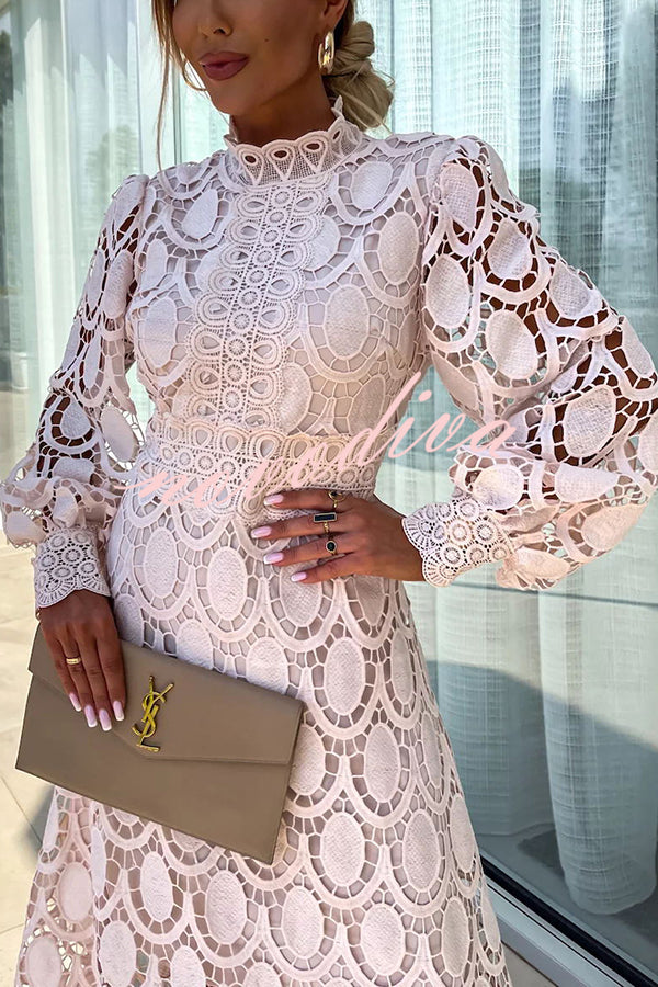 CHIARA™ | Timeless Lace Elegance