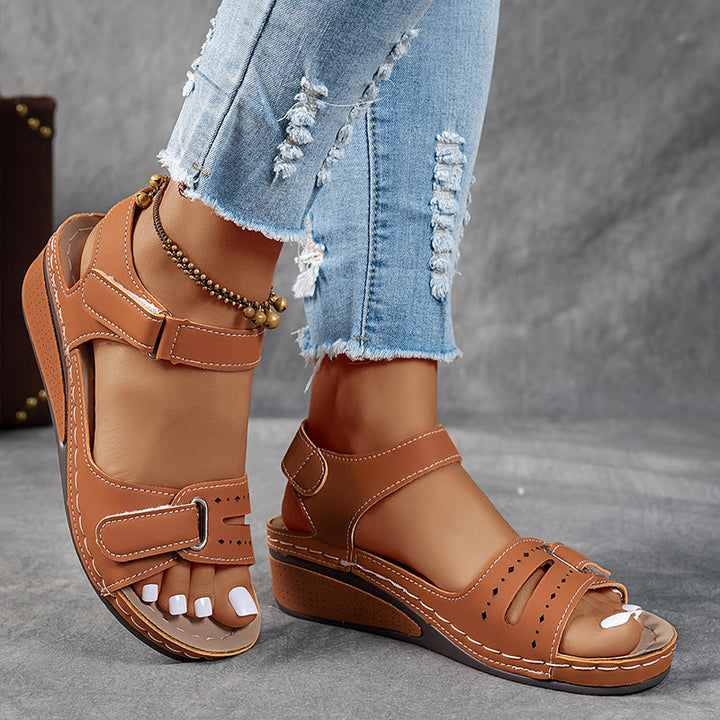LOYA | Orthopedic Sandals