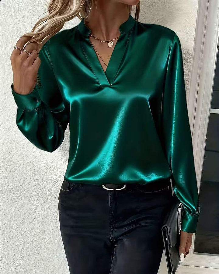 Eli – Elegant V-Neck Long-Sleeve Top