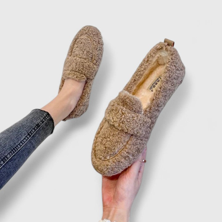 LUNÉA™ | Elegantly soft slippers for ultimate comfort