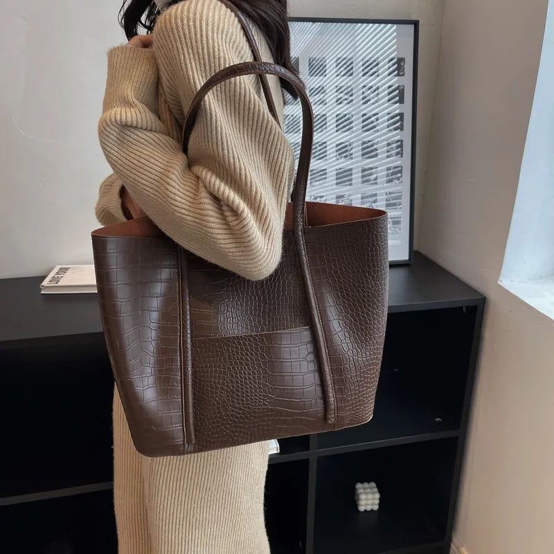 SYLVETTE | CROC SHOULDER BAG