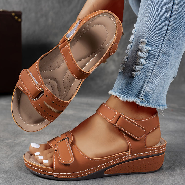 LOYA | Orthopedic Sandals