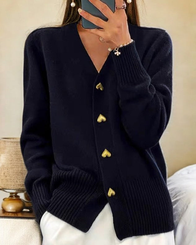 Anna | Elegant Cardigan with Heart-Shaped Buttons